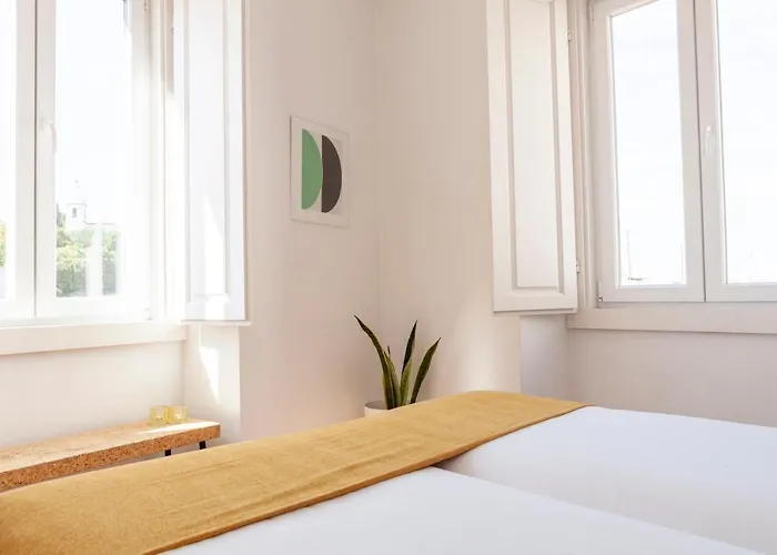 Alfama Amazing Scenic River And View Charming With 2 Bedrooms And Ac 19th Century Building 公寓 *