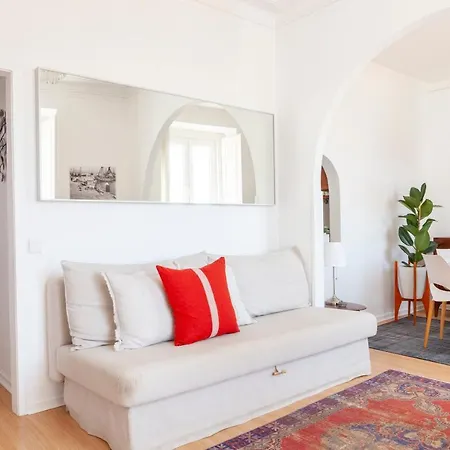 Alfama Amazing Scenic River And View Charming With 2 Bedrooms And Ac 19th Century Building Apartamento